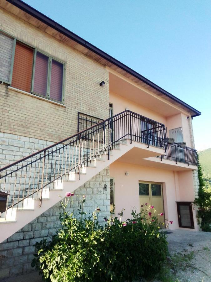 Casa Carducci Affittacamere Monteleto Exterior foto